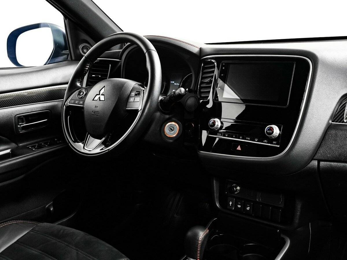 Купить Mitsubishi Outlander с пробегом. Фото: #7