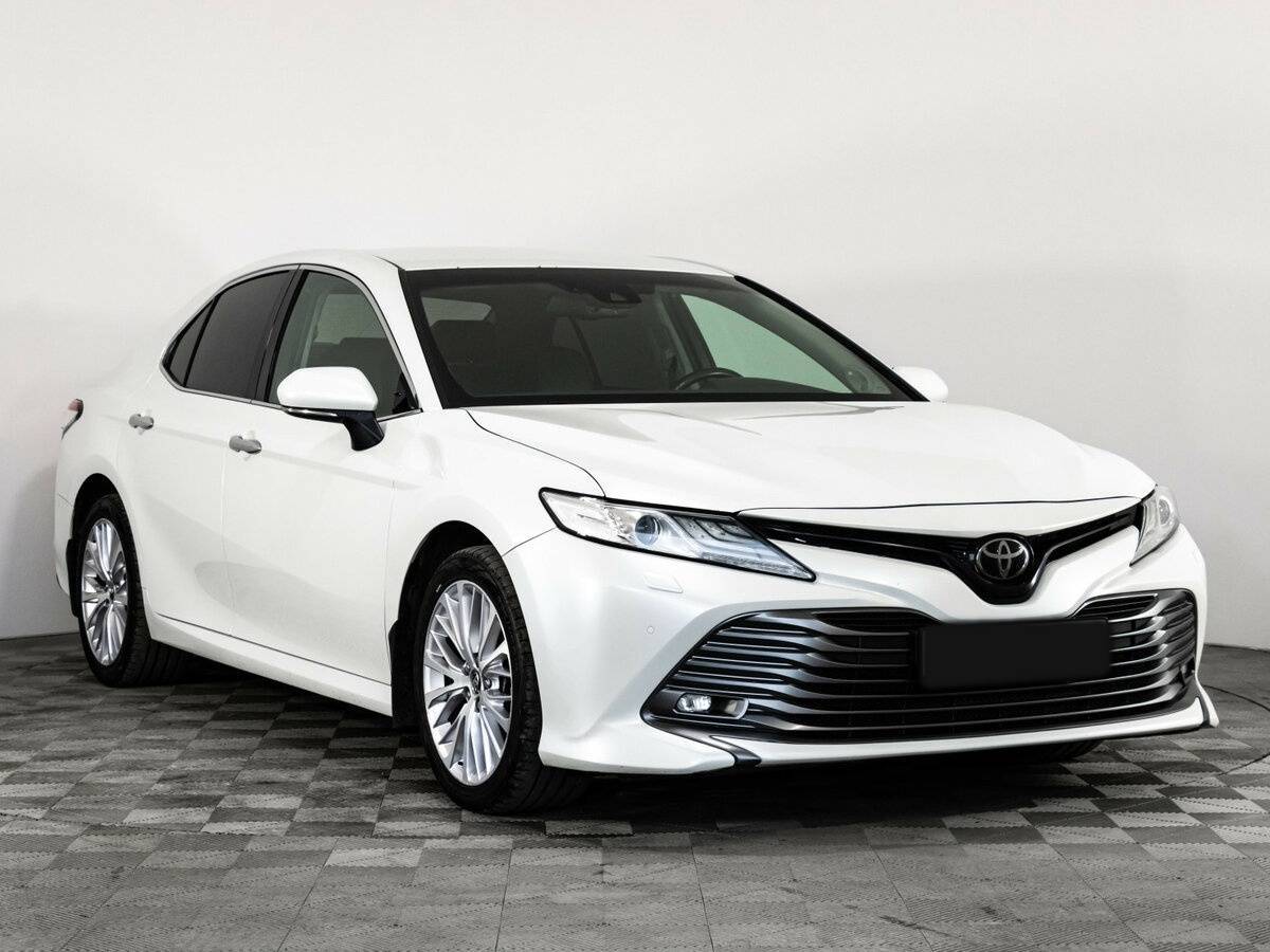 Купить Toyota Camry с пробегом. Фото: #4