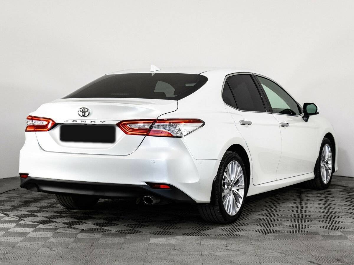 Купить Toyota Camry с пробегом. Фото: #5