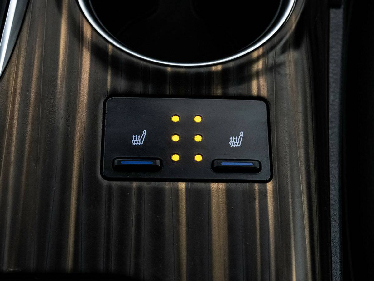 Купить Toyota Camry с пробегом. Фото: #20