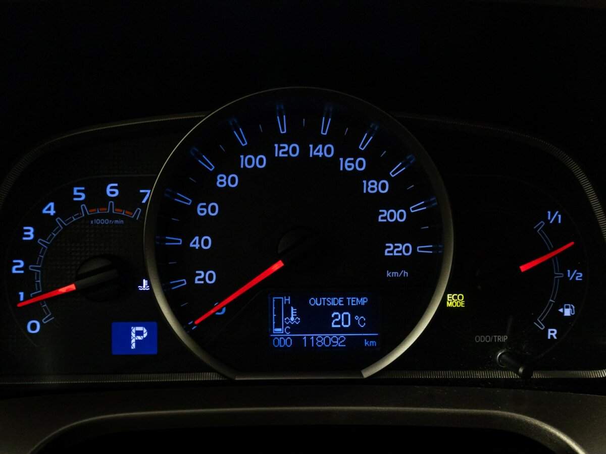 Купить Toyota RAV4 с пробегом. Фото: #11