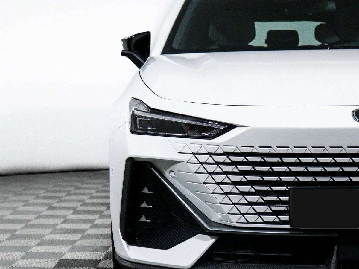 Купить Changan UNI-V с пробегом. Фото: #17