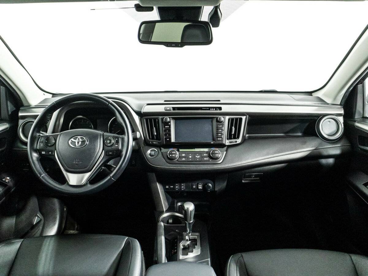 Купить Toyota RAV4 с пробегом. Фото: #12