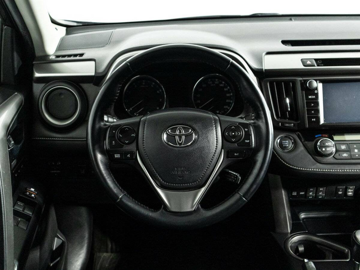 Купить Toyota RAV4 с пробегом. Фото: #20