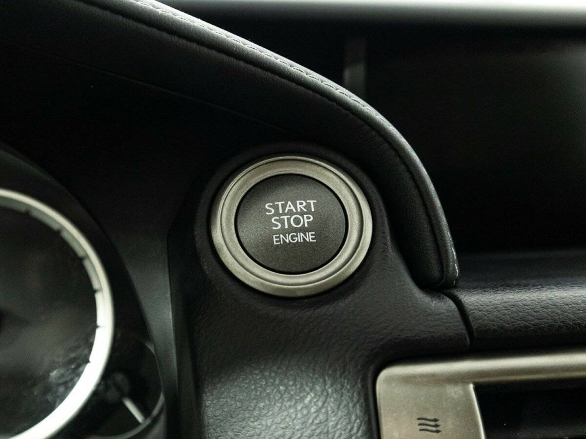 Купить Lexus IS с пробегом. Фото: #19