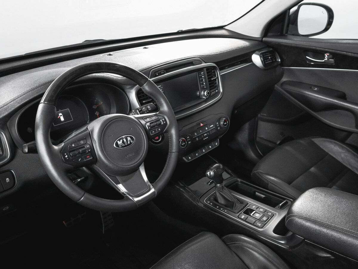 Купить Kia Sorento с пробегом. Фото: #13