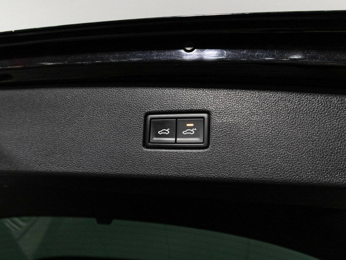 Купить Volkswagen Tiguan с пробегом. Фото: #15