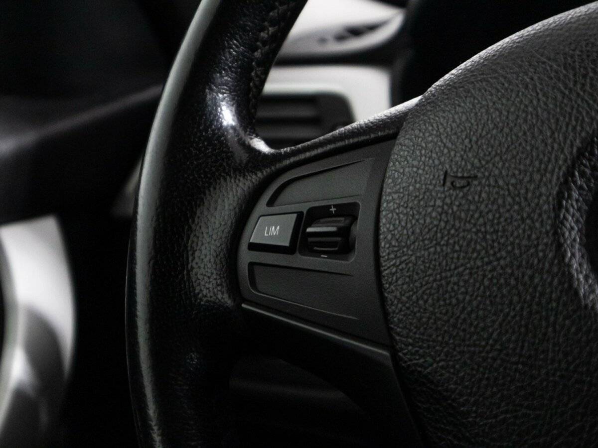 Купить BMW 3 серии с пробегом. Фото: #20