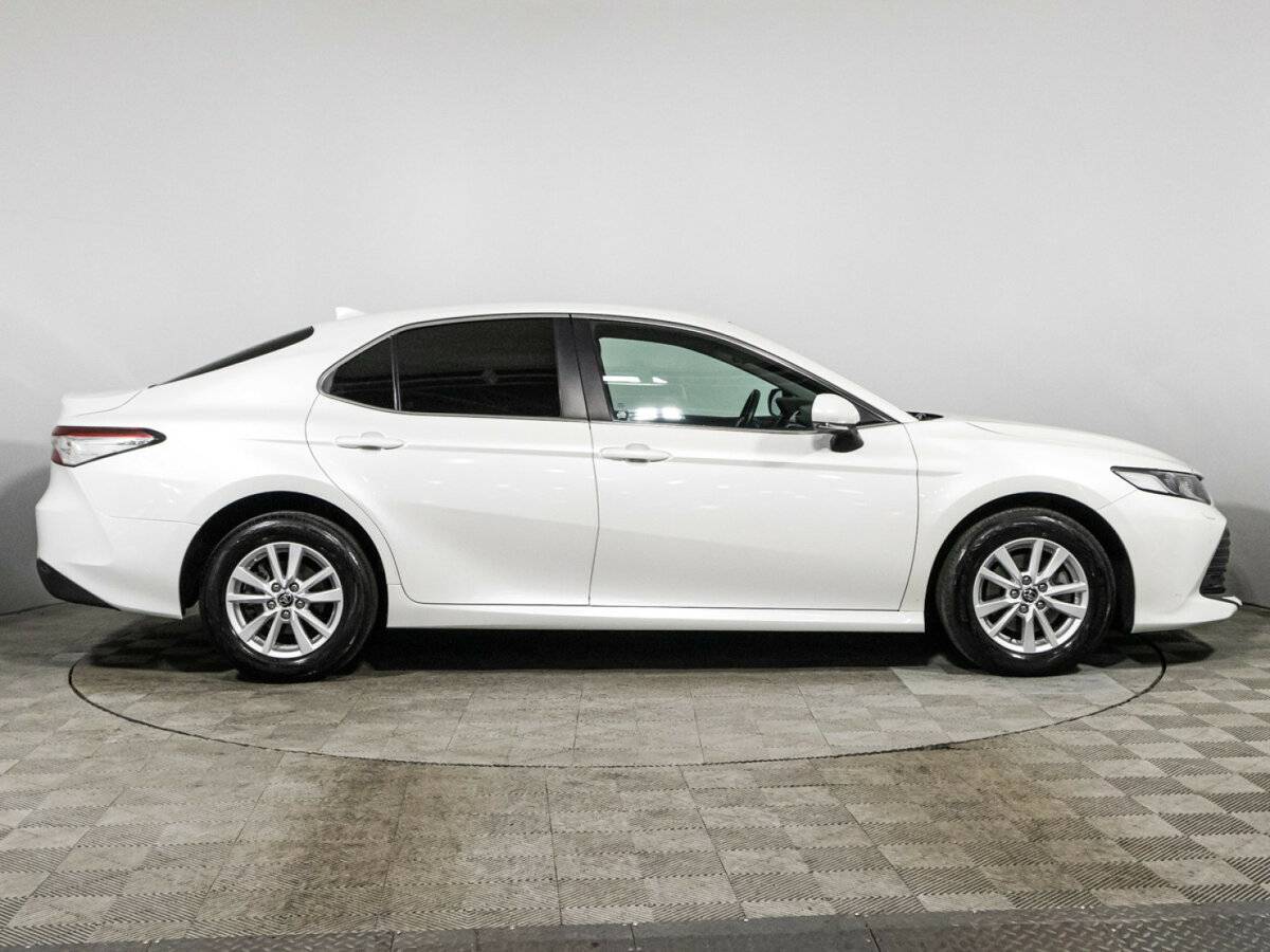 Купить Toyota Camry с пробегом. Фото: #3