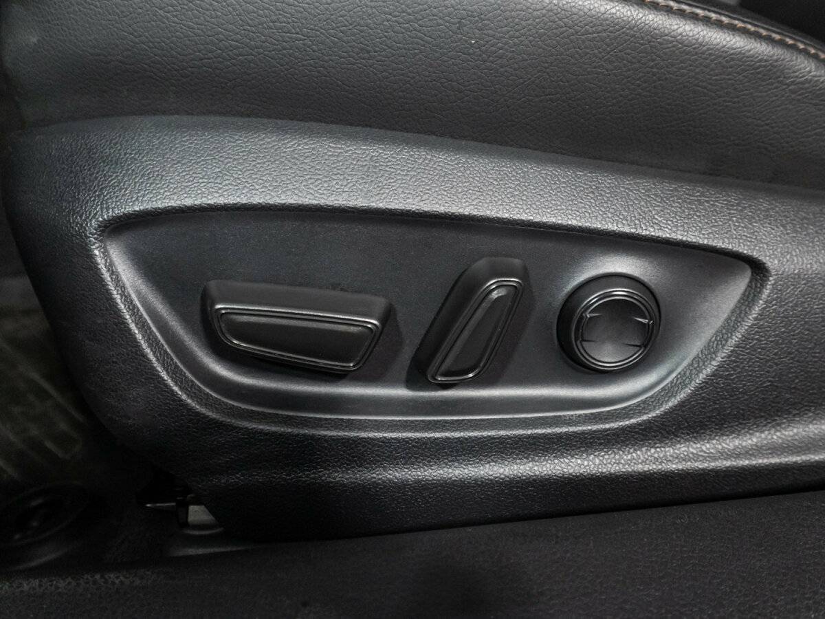 Купить Toyota Camry с пробегом. Фото: #14