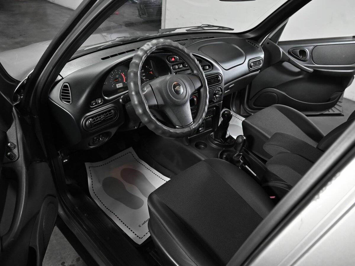 Купить Chevrolet Niva с пробегом. Фото: #7