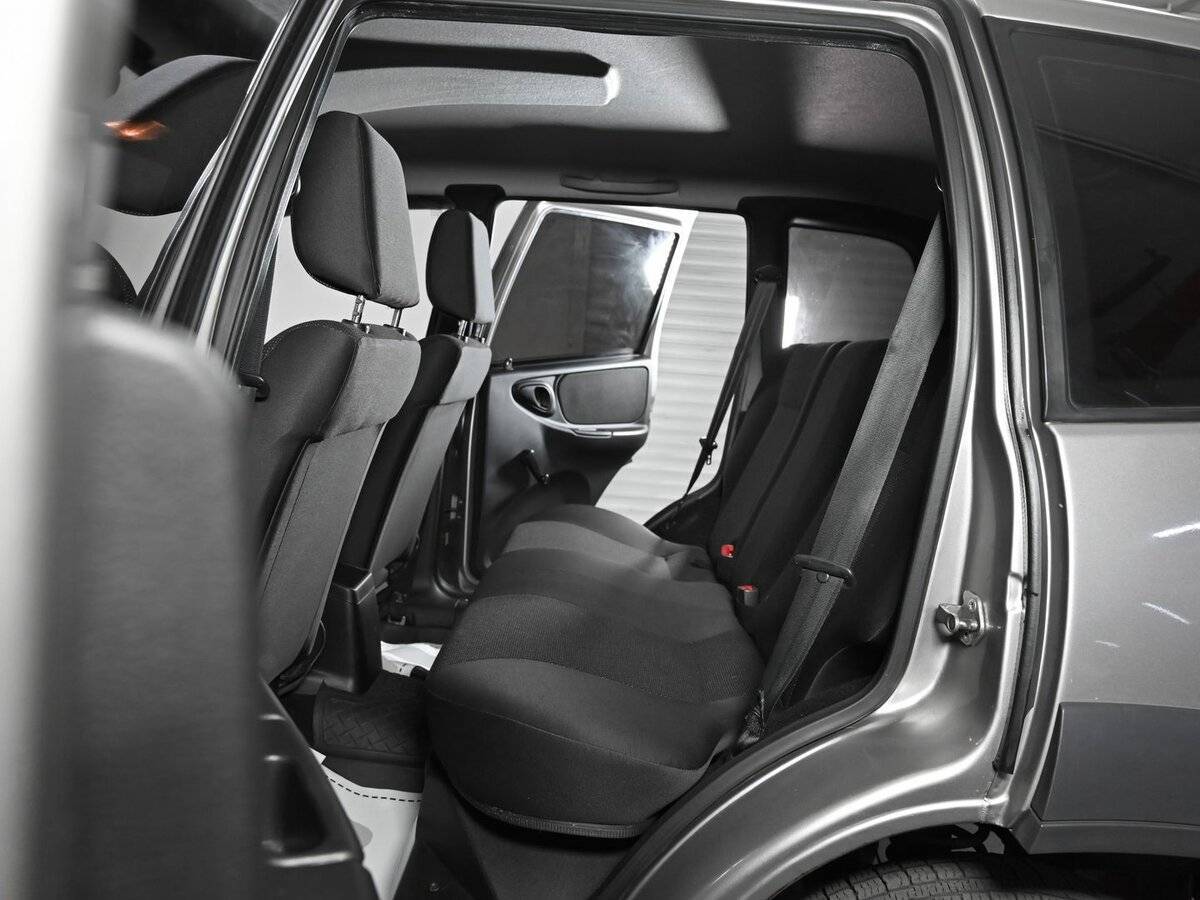 Купить Chevrolet Niva с пробегом. Фото: #9