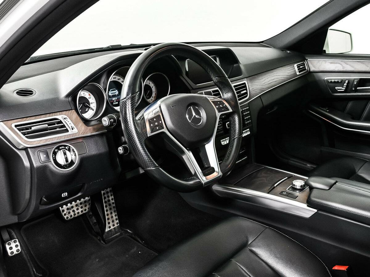 Купить Mercedes-Benz E-Класс с пробегом. Фото: #12