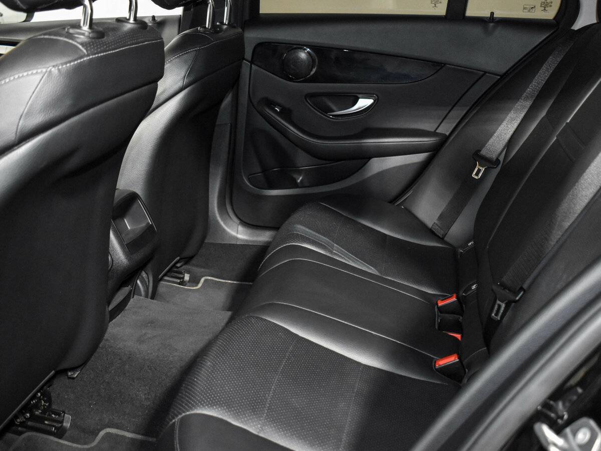 Купить Mercedes-Benz C-Класс с пробегом. Фото: #8