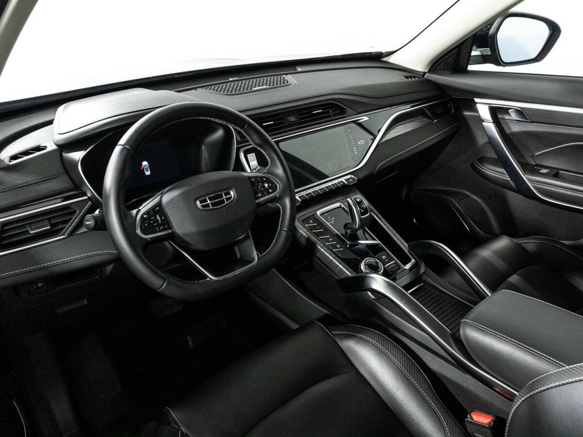 Купить Geely Atlas Pro с пробегом. Фото: #10