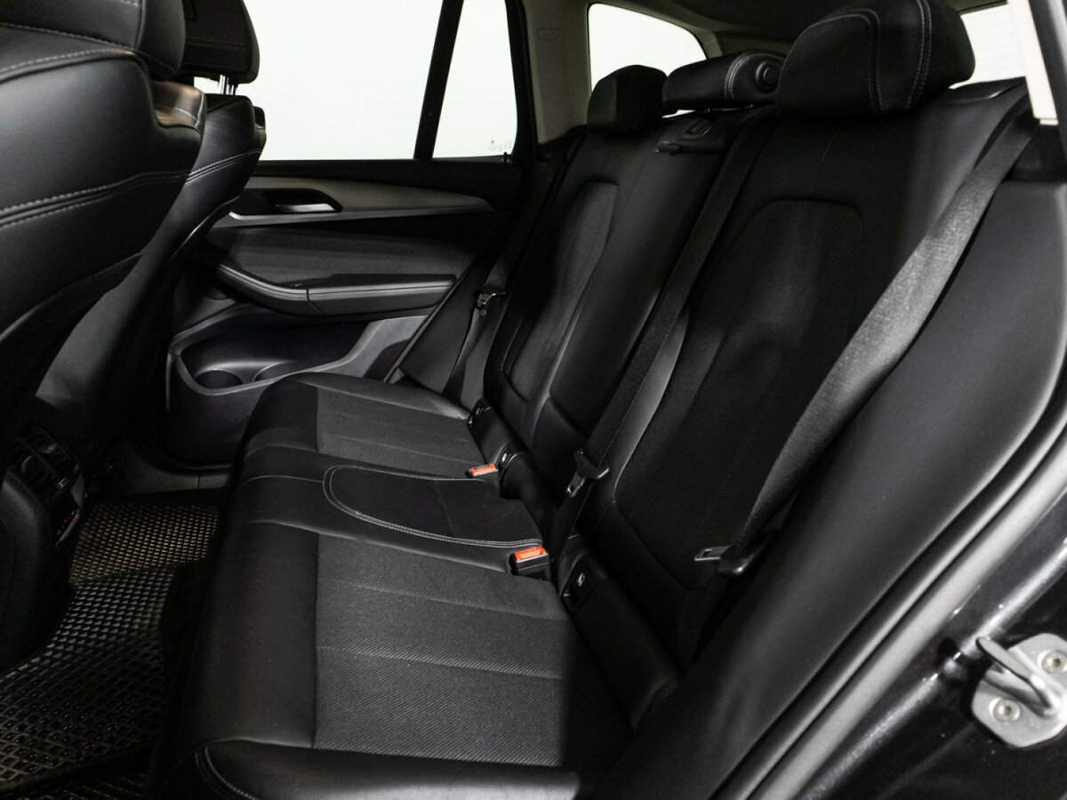 Купить BMW X3 с пробегом. Фото: #9