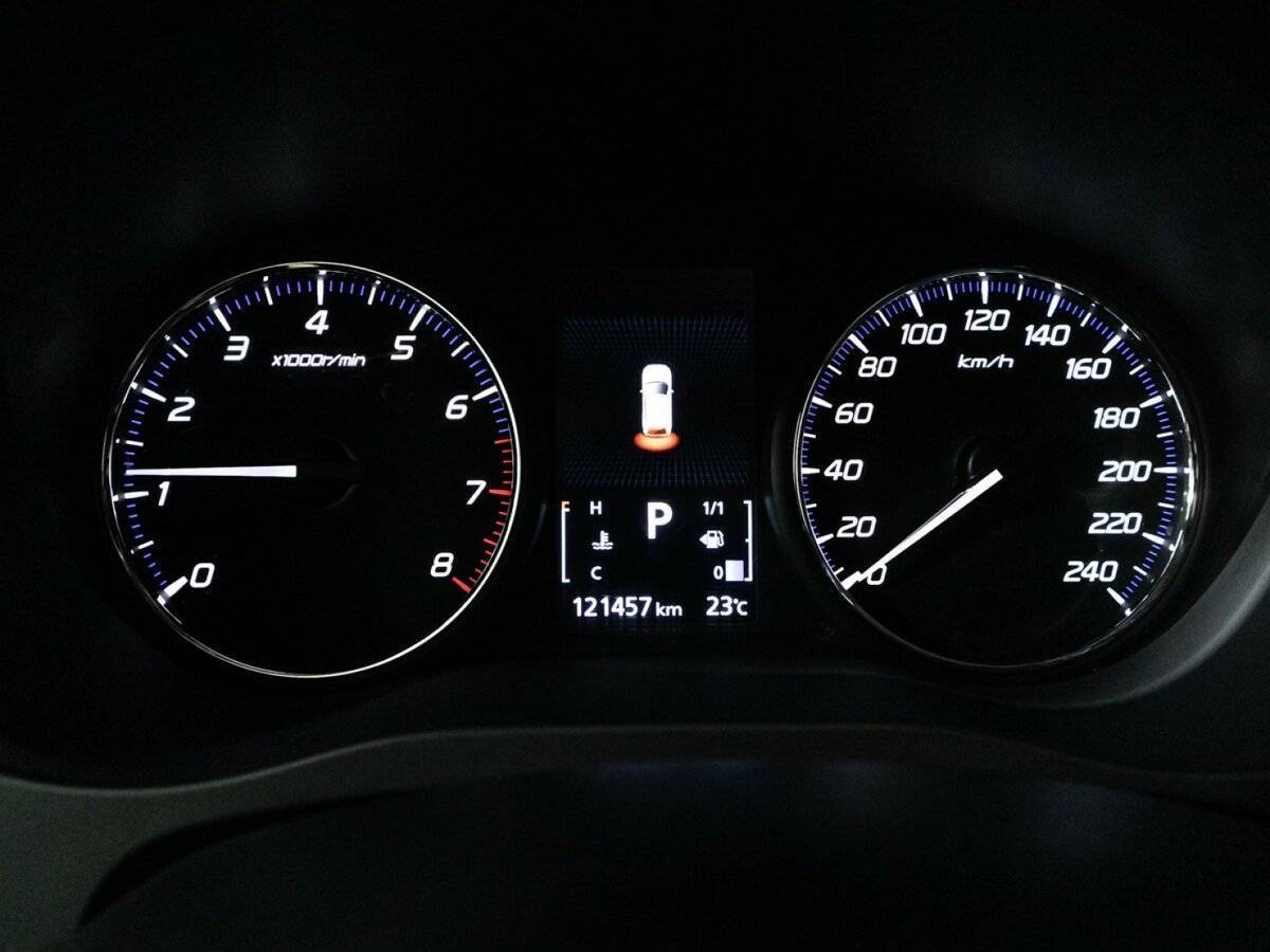 Купить Mitsubishi Outlander с пробегом. Фото: #11