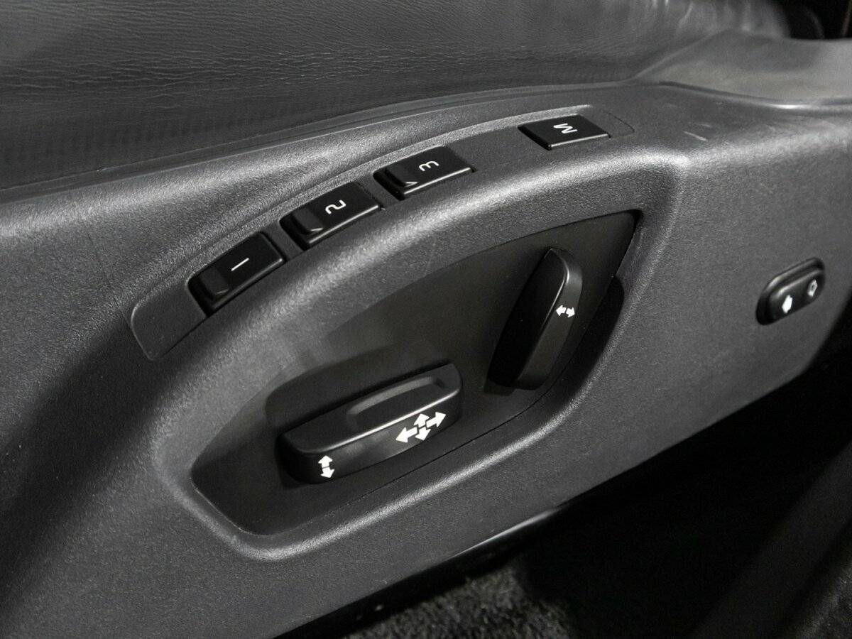 Купить Volvo XC60 с пробегом. Фото: #16