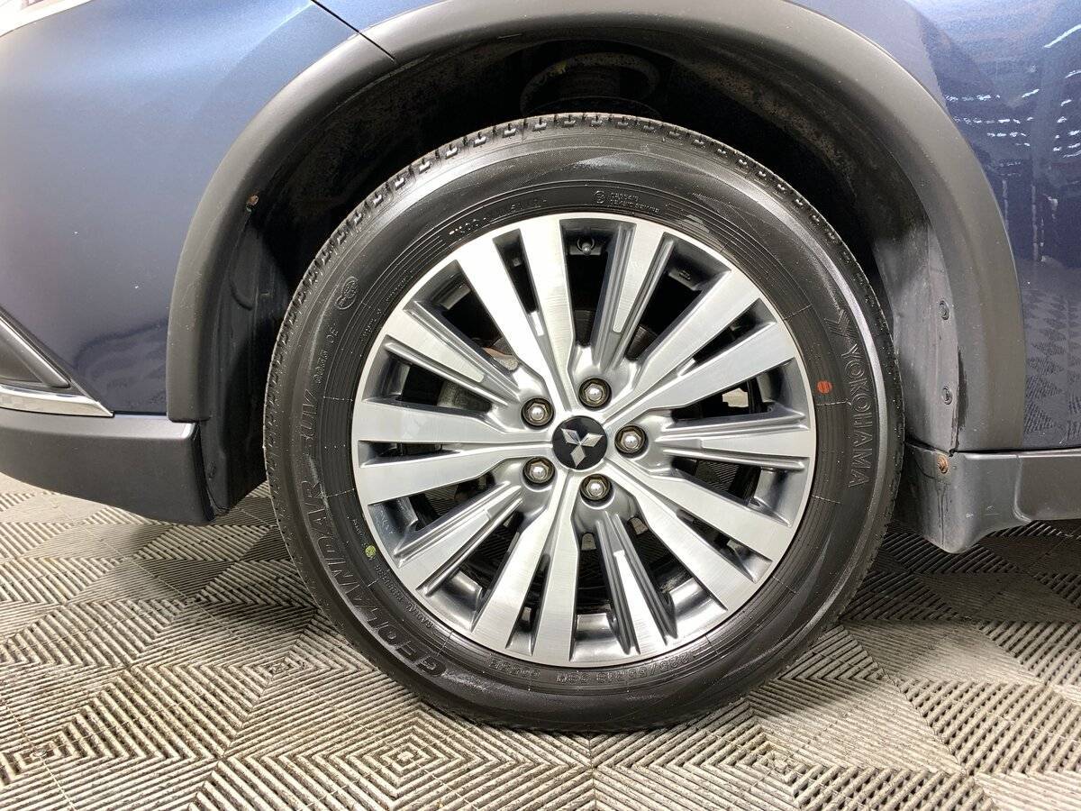 Купить Mitsubishi Outlander с пробегом. Фото: #8