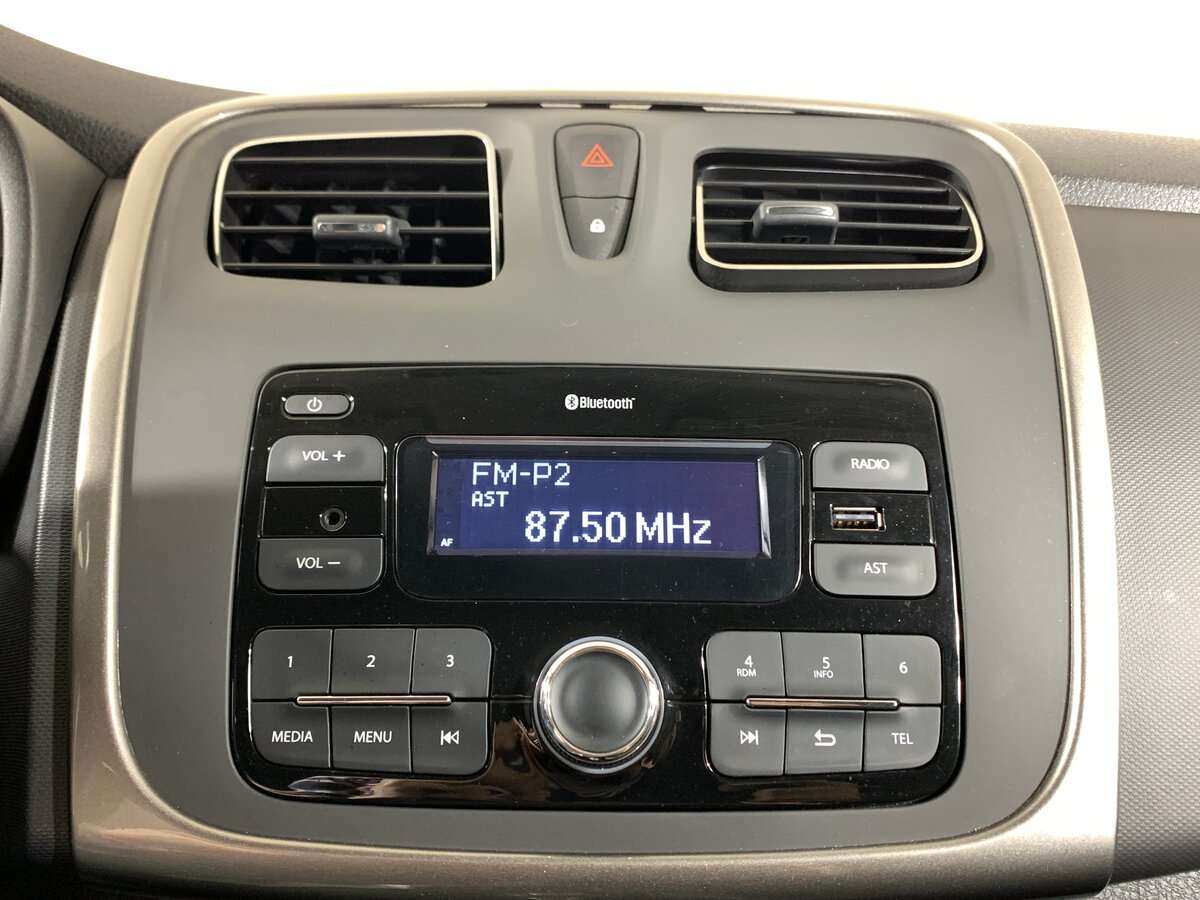 Купить Renault Sandero с пробегом. Фото: #14