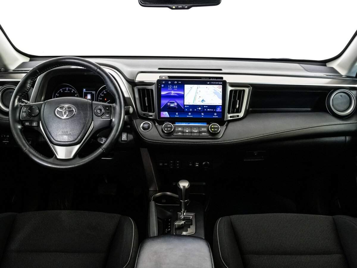 Купить Toyota RAV4 с пробегом. Фото: #7