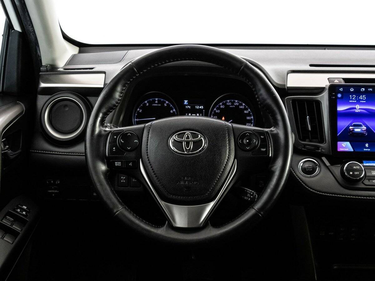Купить Toyota RAV4 с пробегом. Фото: #9