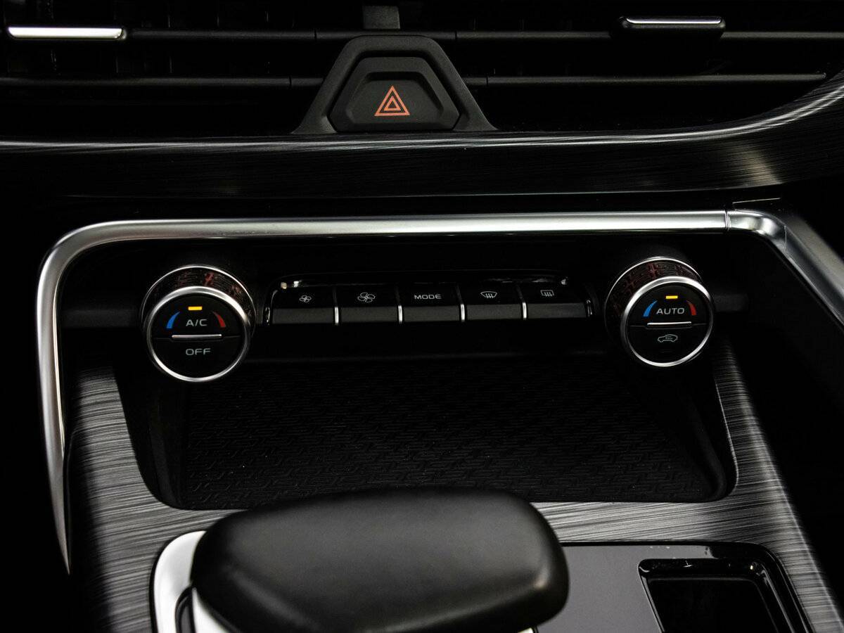 Купить Geely Tugella с пробегом. Фото: #10