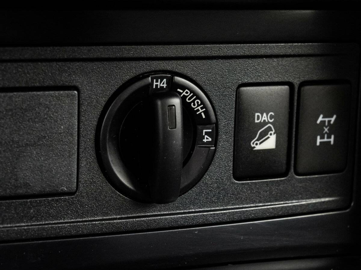 Купить Toyota Land Cruiser Prado с пробегом. Фото: #16