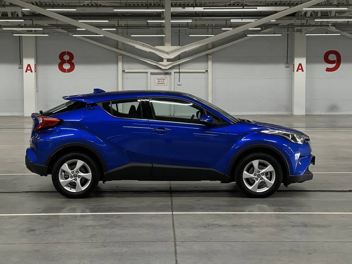 Купить Toyota C-HR с пробегом. Фото: #3