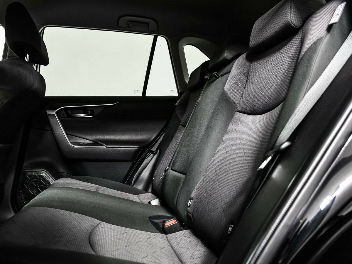 Купить Toyota RAV4 с пробегом. Фото: #11