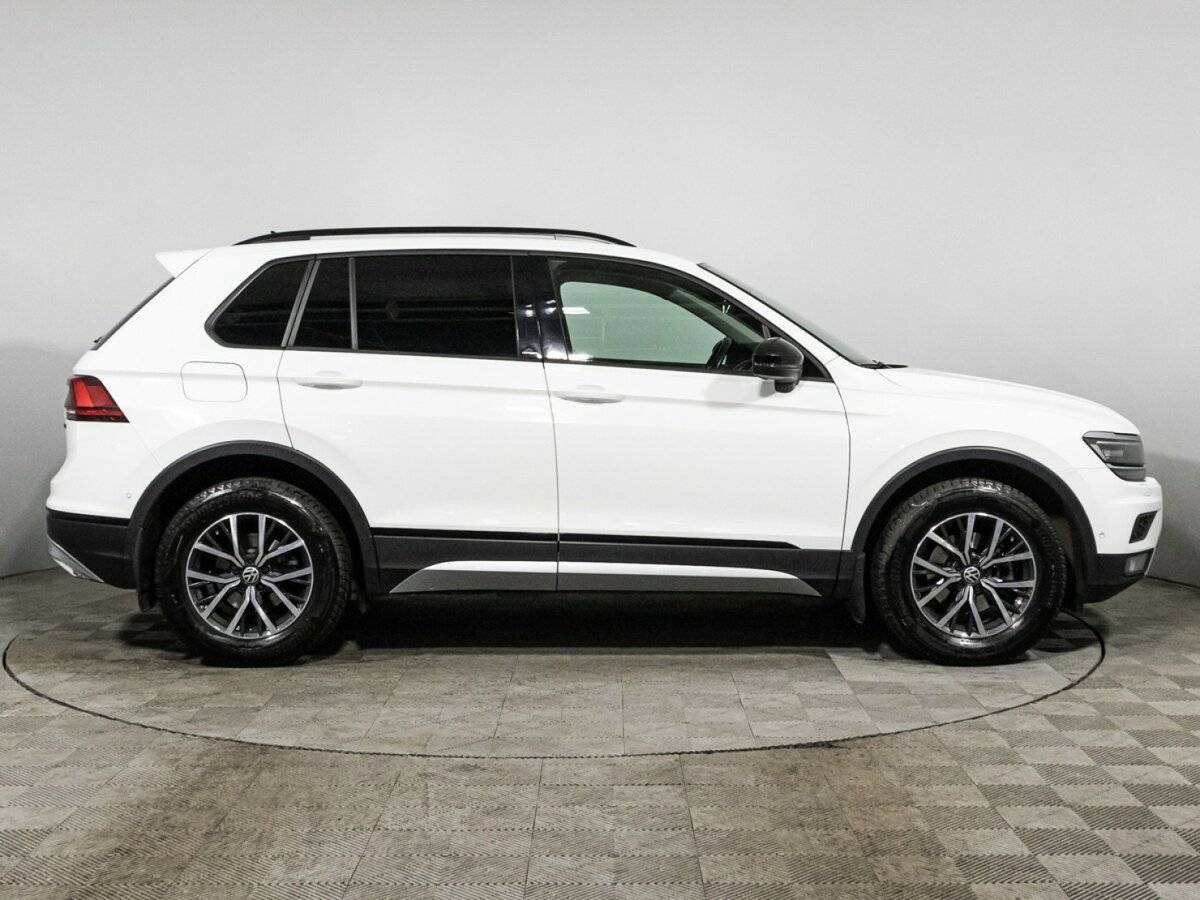 Купить Volkswagen Tiguan с пробегом. Фото: #3