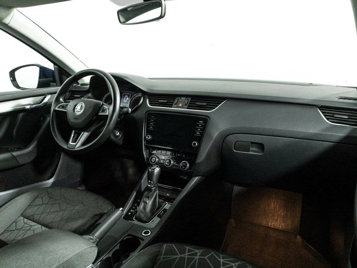 Купить Skoda Octavia с пробегом. Фото: #8