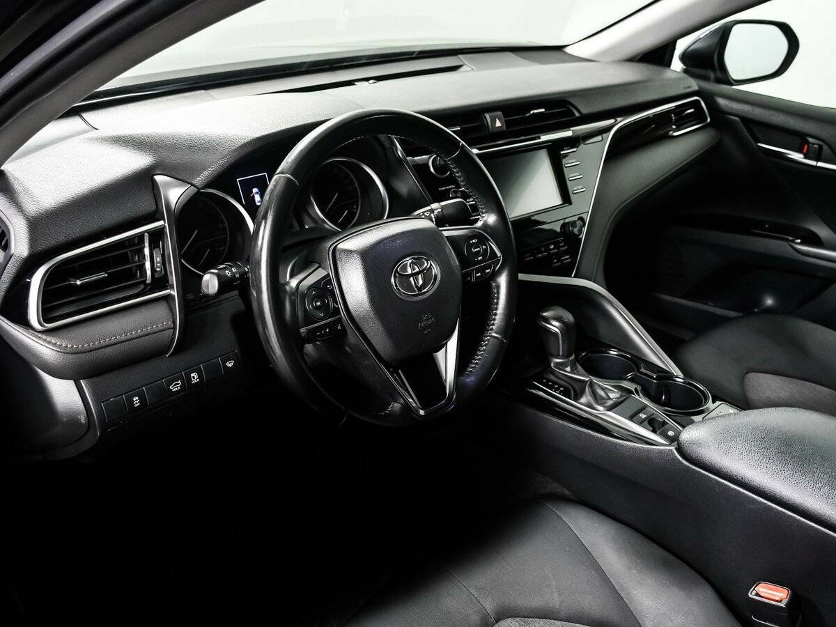 Купить Toyota Camry с пробегом. Фото: #12