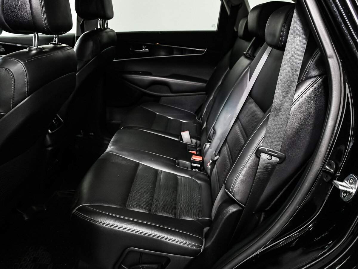 Купить Kia Sorento с пробегом. Фото: #11