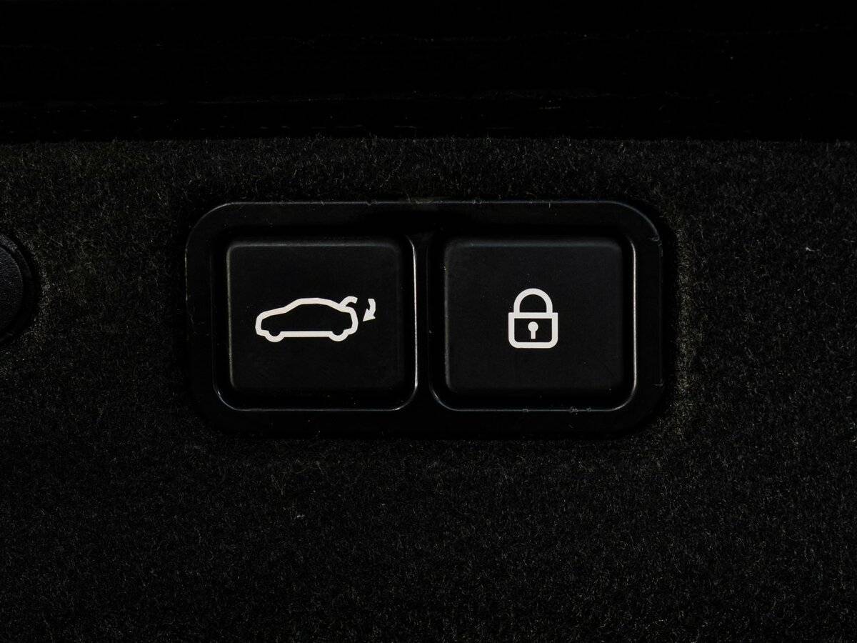 Купить Hyundai Equus с пробегом. Фото: #31