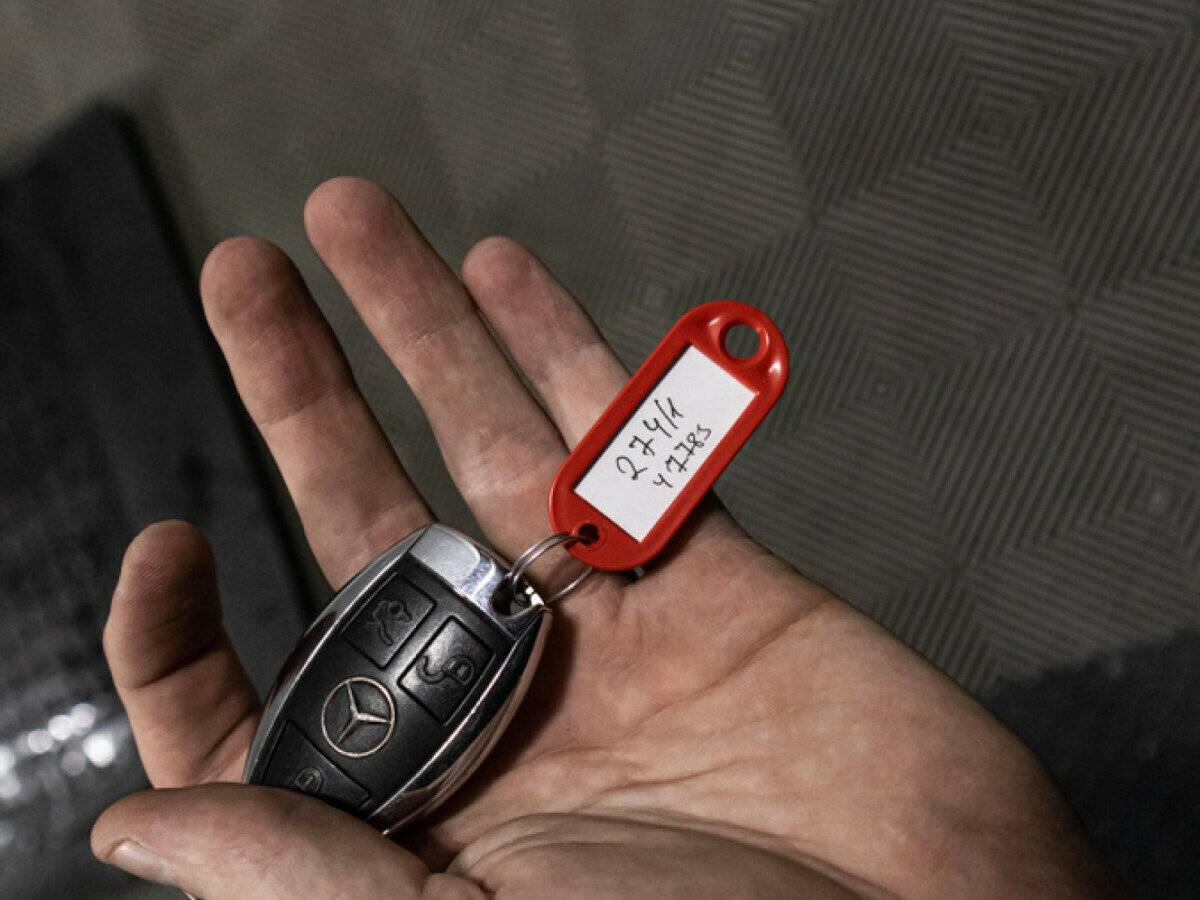 Купить Mercedes-Benz E-Класс с пробегом. Фото: #7