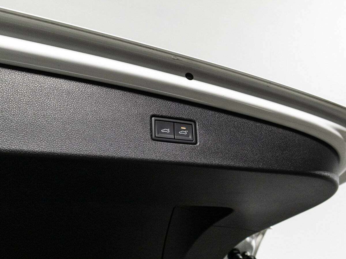 Купить Volkswagen Tiguan с пробегом. Фото: #15