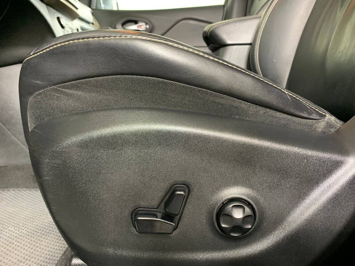 Купить Jeep Cherokee с пробегом. Фото: #15