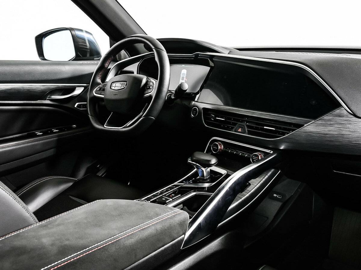 Купить Geely Tugella с пробегом. Фото: #8