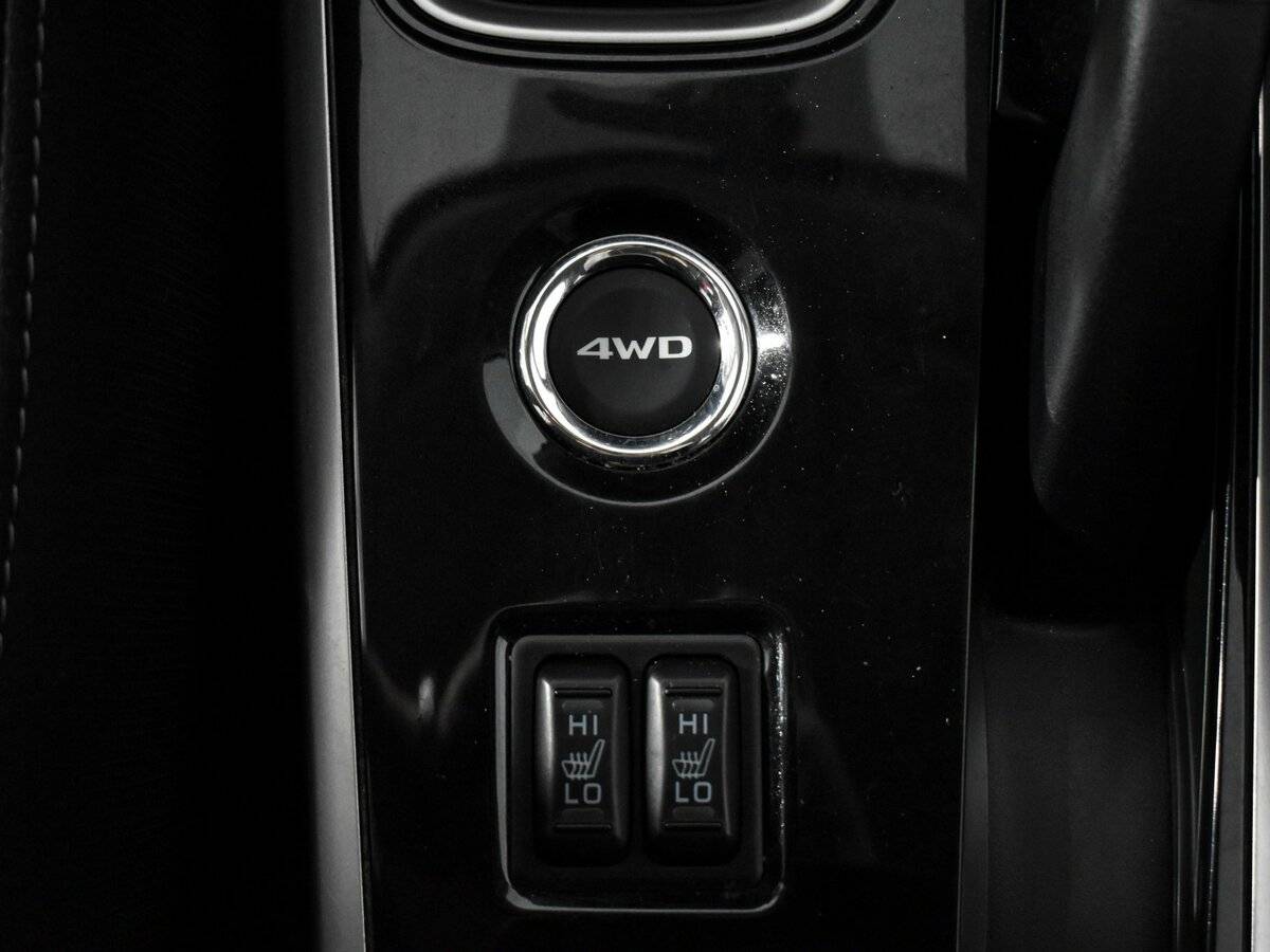 Купить Mitsubishi Outlander с пробегом. Фото: #9