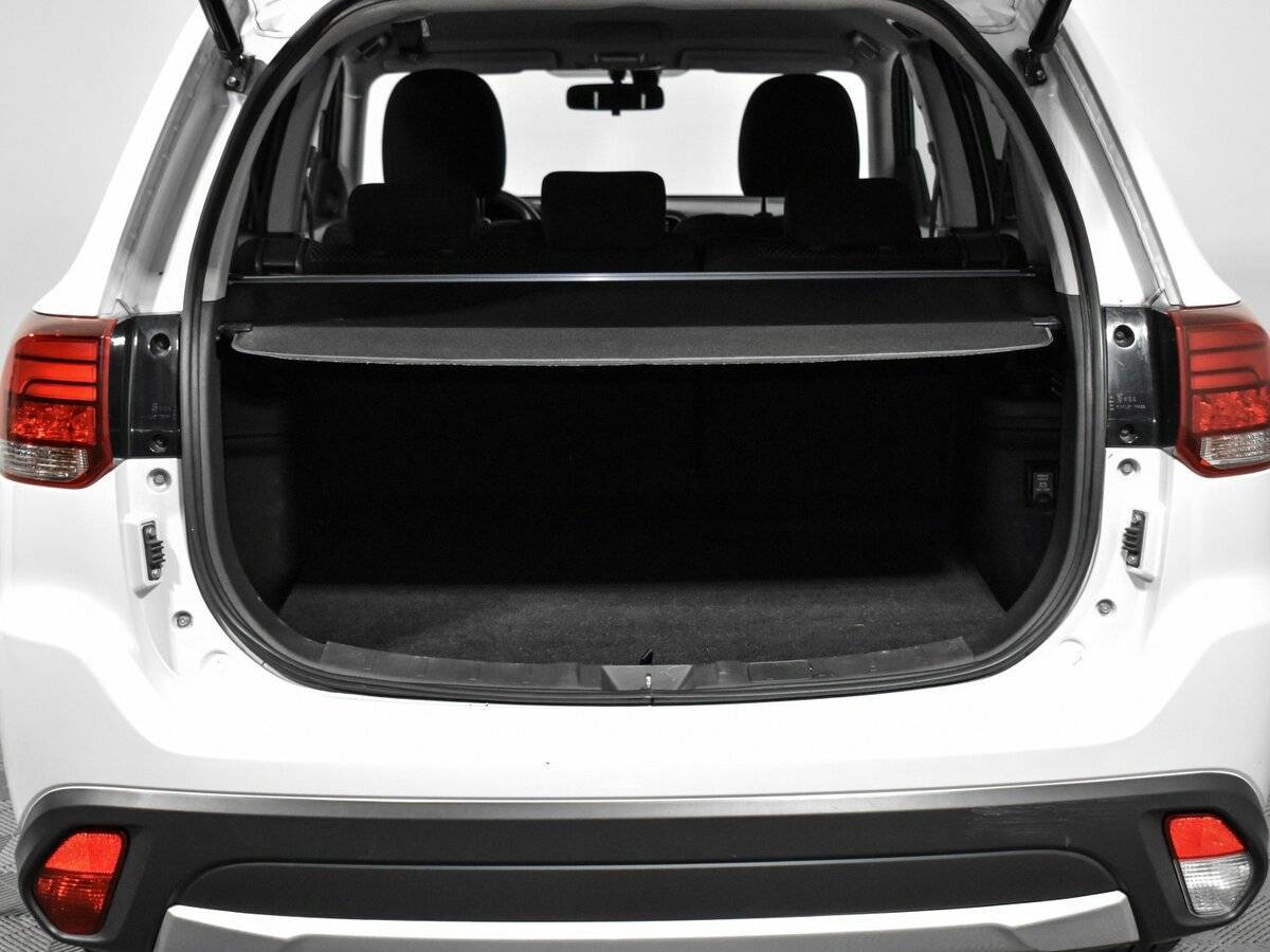 Купить Mitsubishi Outlander с пробегом. Фото: #20