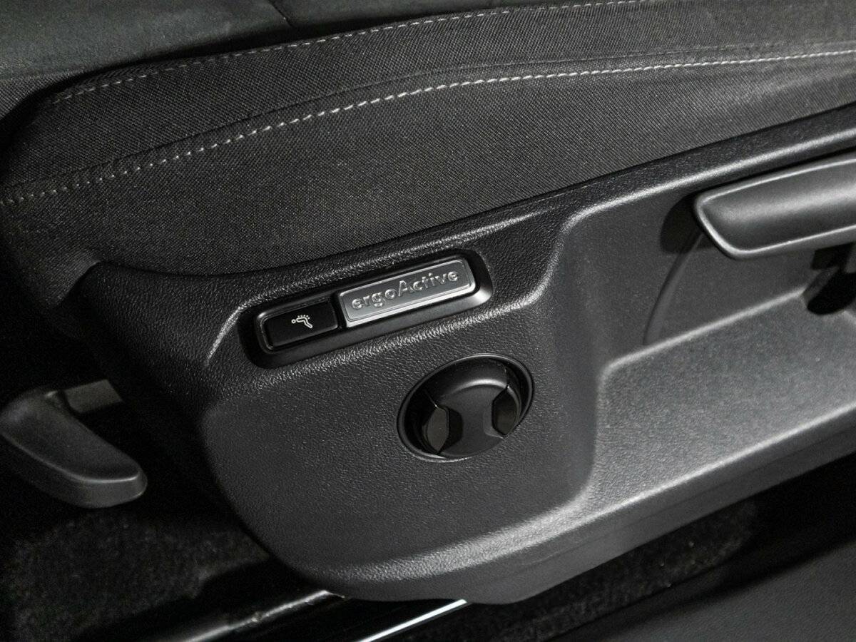 Купить Volkswagen Tiguan с пробегом. Фото: #17