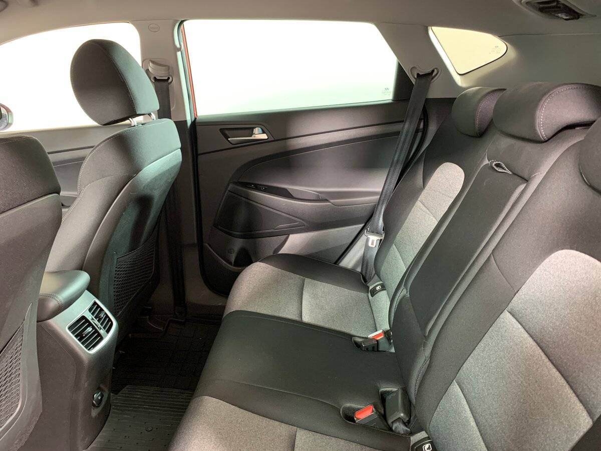 Купить Hyundai Tucson с пробегом. Фото: #17