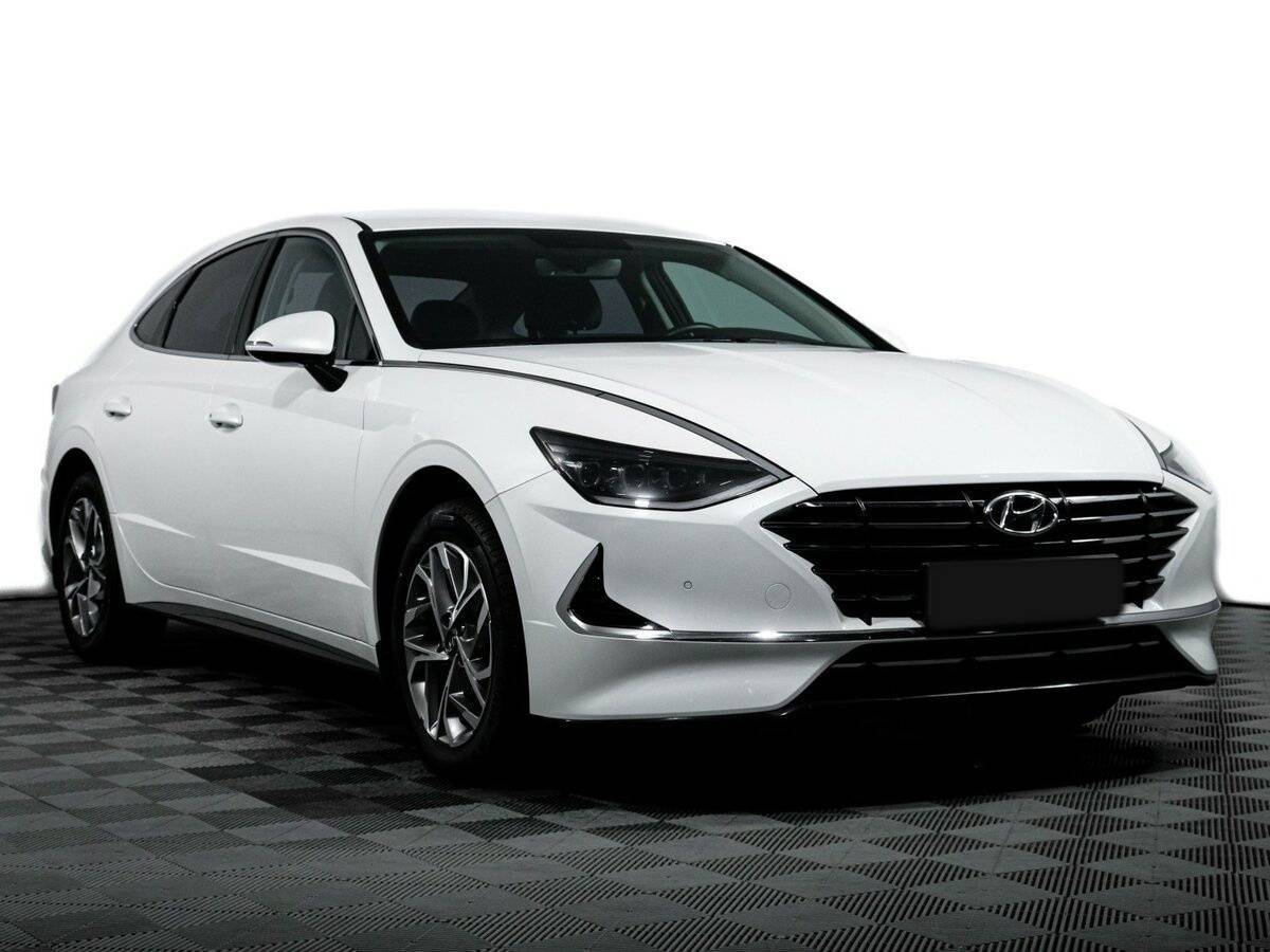 Купить Hyundai Sonata с пробегом. Фото: #2