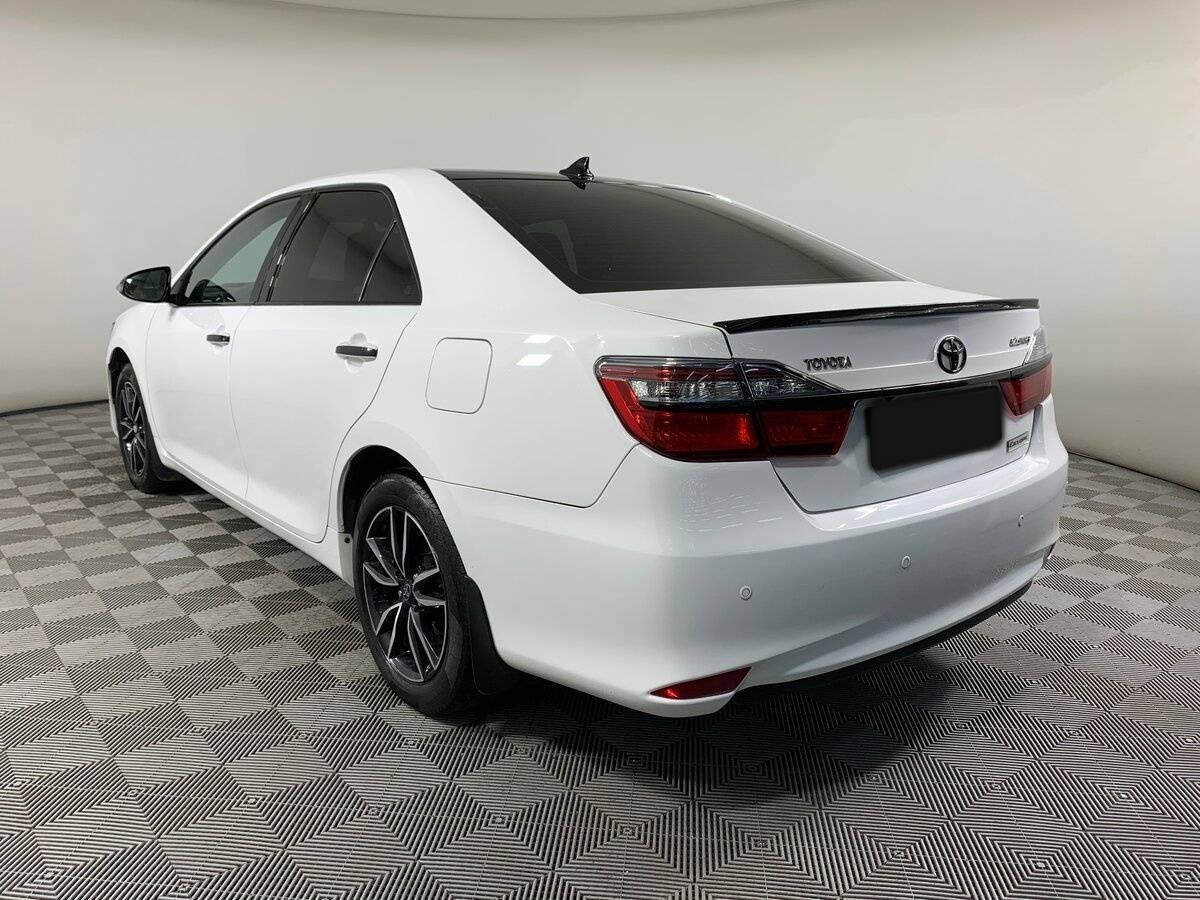 Купить Toyota Camry с пробегом. Фото: #6