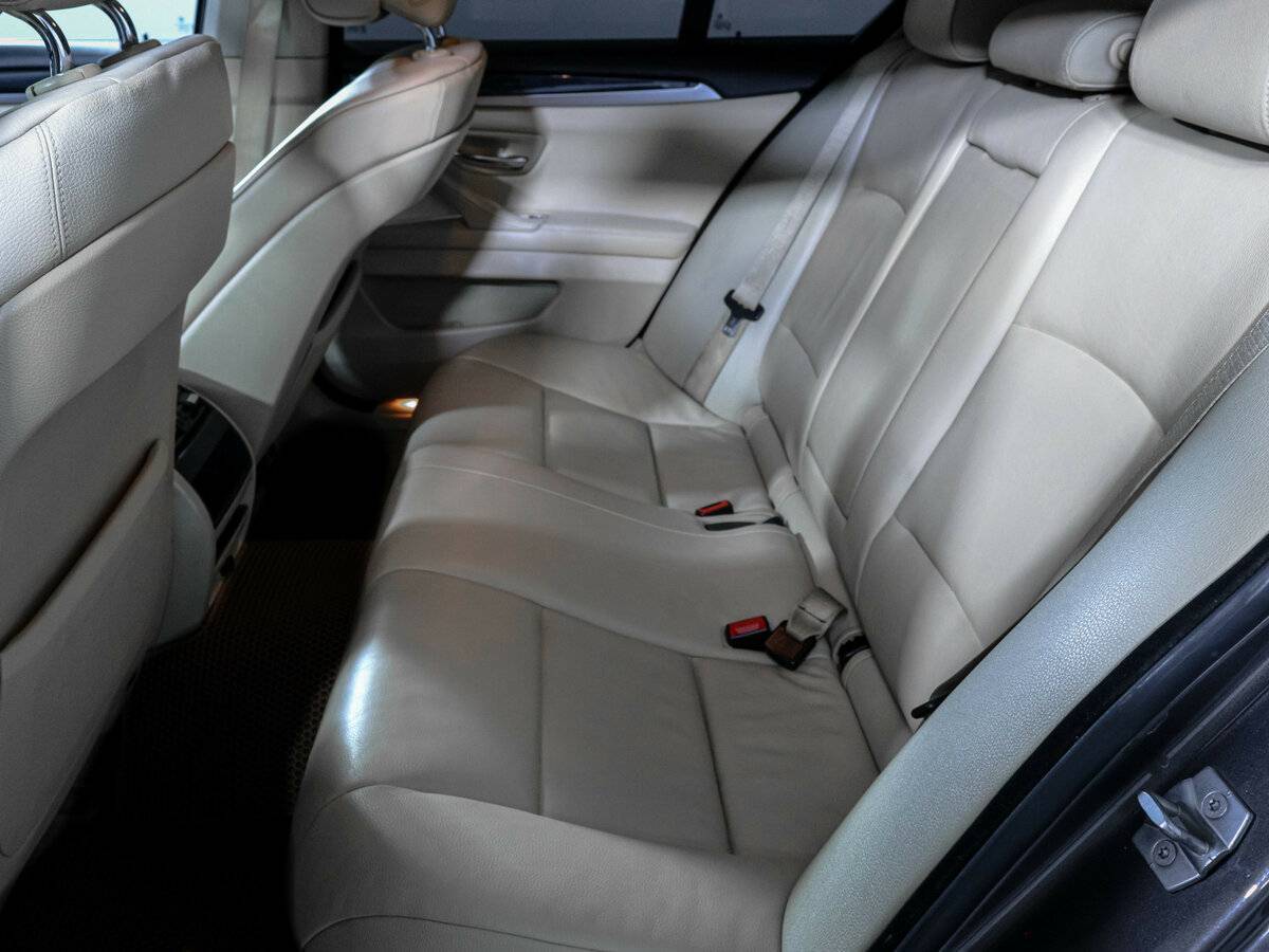 Купить BMW 5 серии с пробегом. Фото: #9