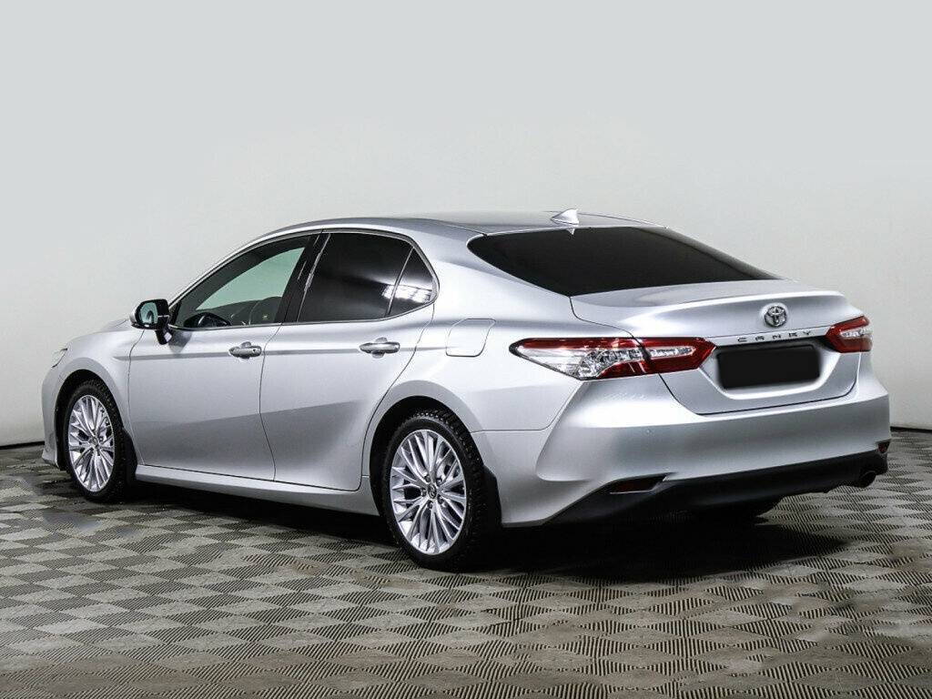 Купить Toyota Camry с пробегом. Фото: #5