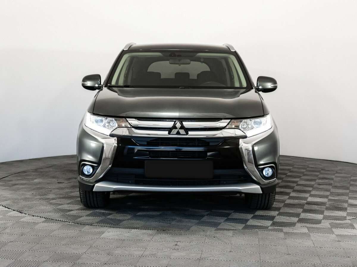 Купить Mitsubishi Outlander с пробегом. Фото: #1