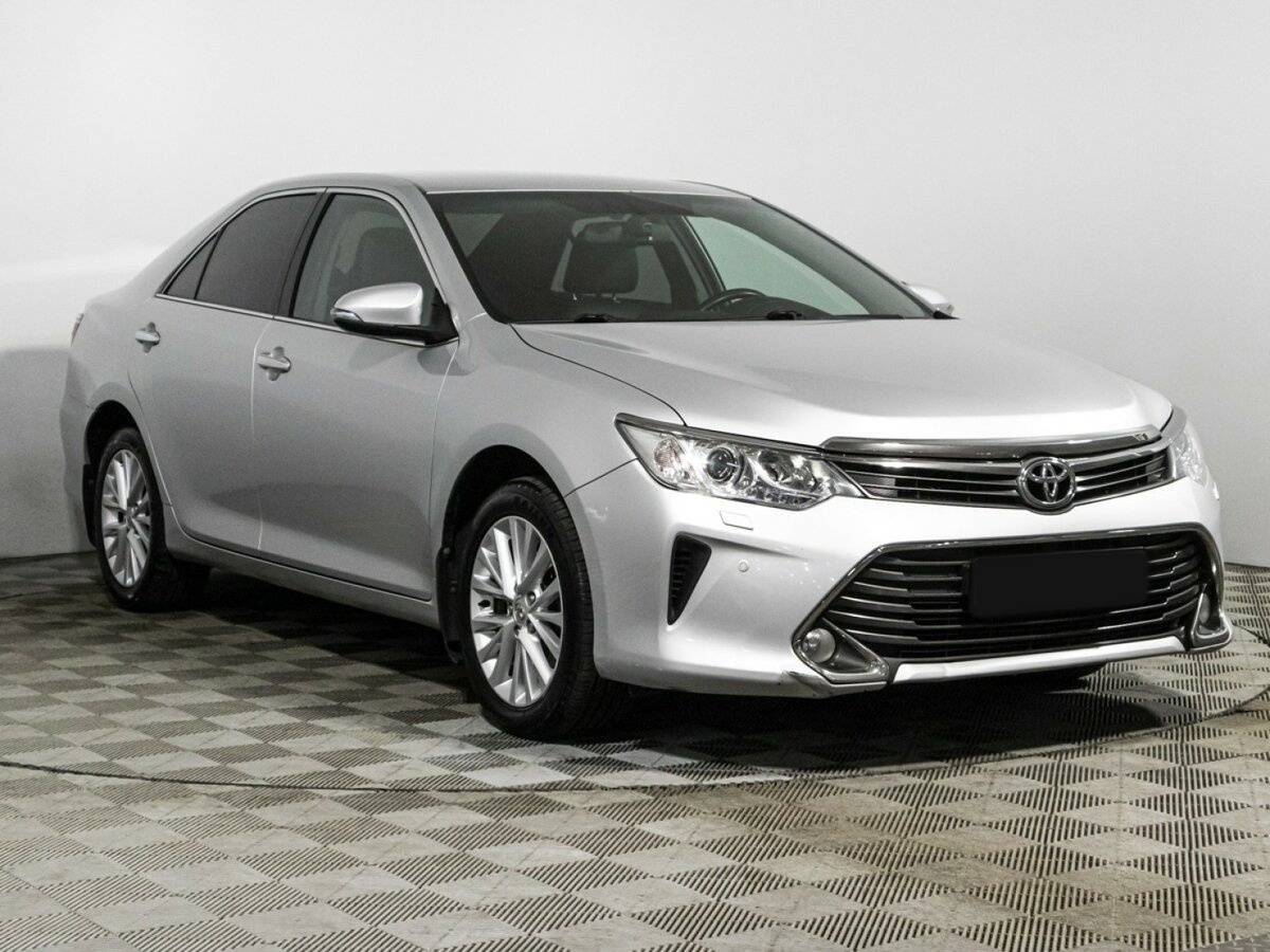 Купить Toyota Camry с пробегом. Фото: #2