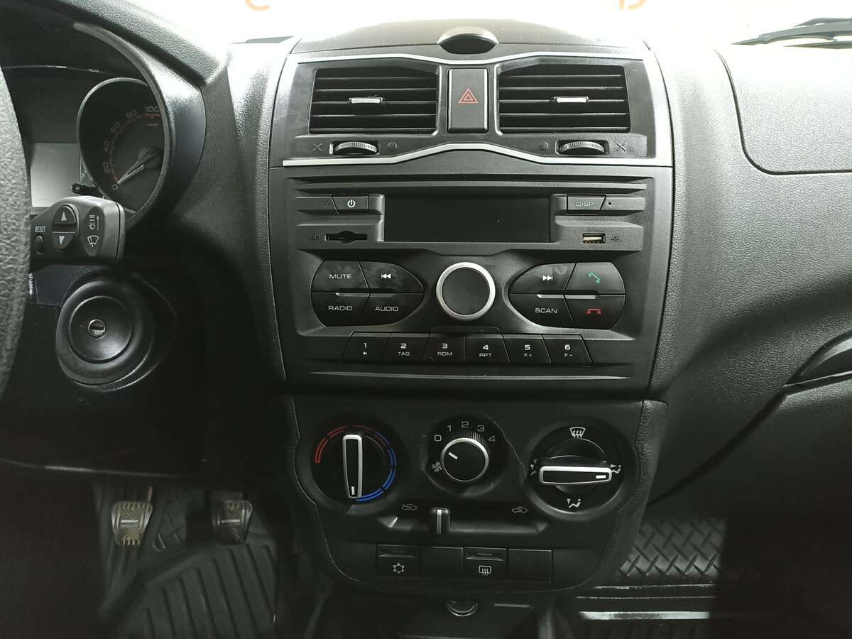 Купить Lada (ВАЗ) Granta с пробегом. Фото: #14